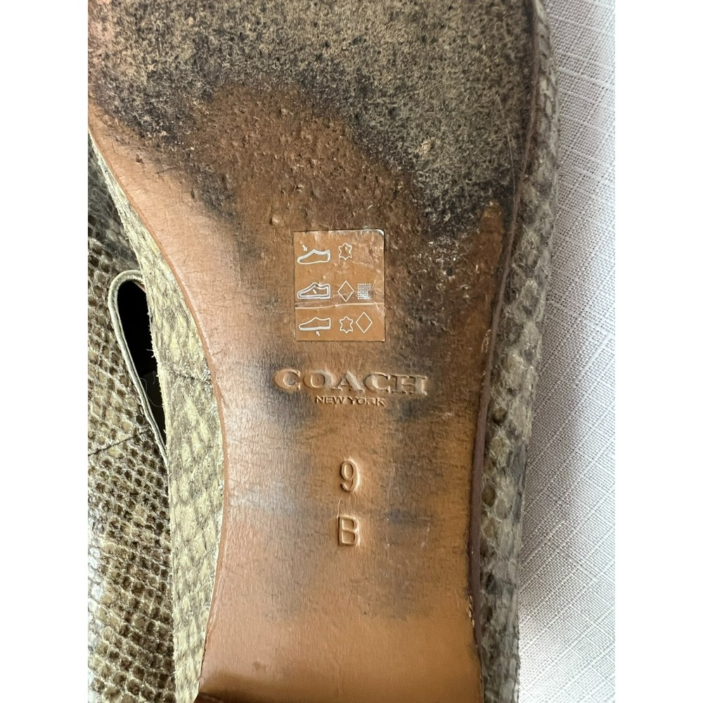 Coach Carrie Flat Loafer Tan Snake Pattern Leather Gold Trim & Insole SZ 9 - Picture 10 of 11